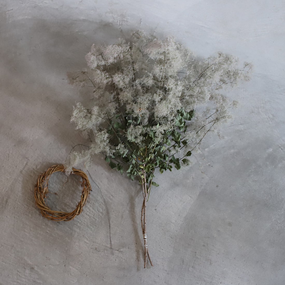 <バードネスト>スモークツリーのリース