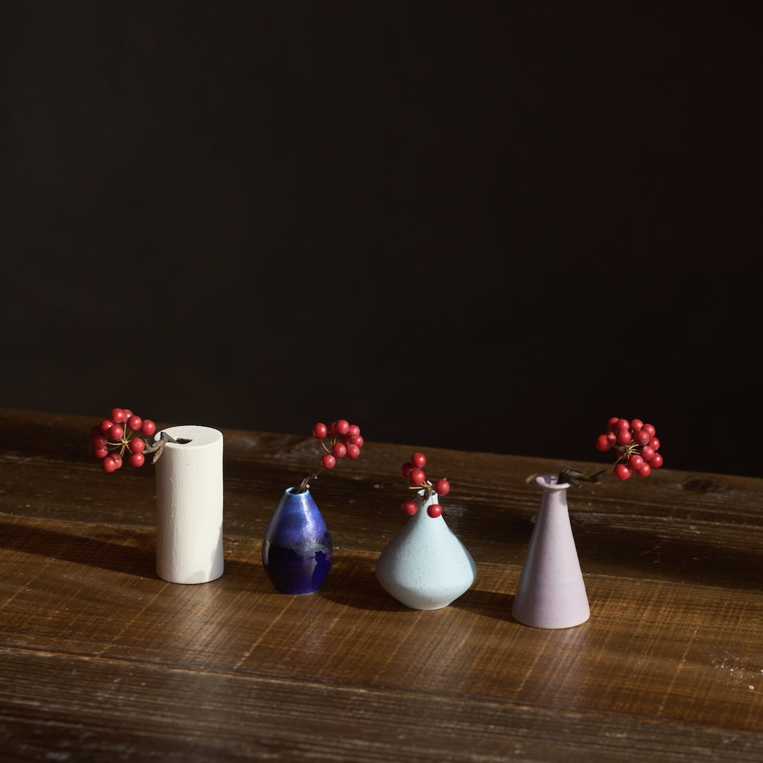 <初春のひとしずく>サンキライと一輪挿しのお正月セット