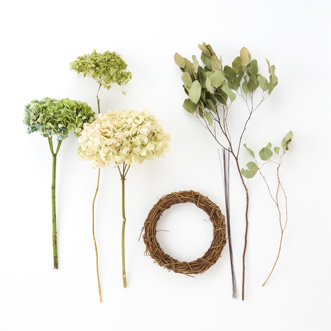 風薫る、紫陽花とユーカリのおまかせリース