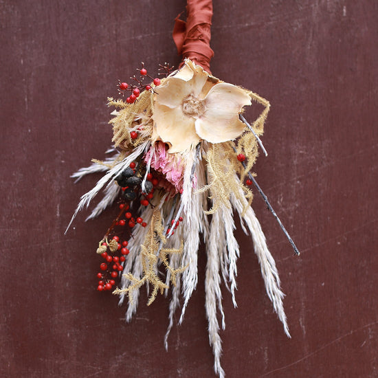 【12月中旬~順次発送】<あけぼの>パンパスグラス・パームカップフラワー・ダリア