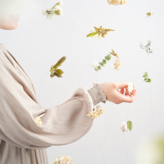 ゆらゆら揺れる、お花のカーテン