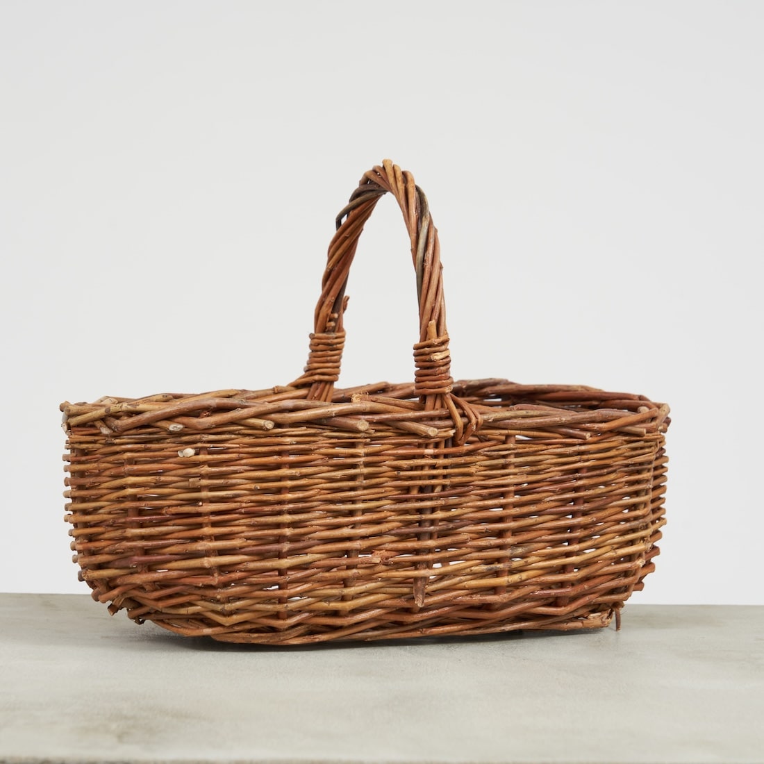 インテリア・雑貨／アパレル］Black Willow basket オーバル型スリム