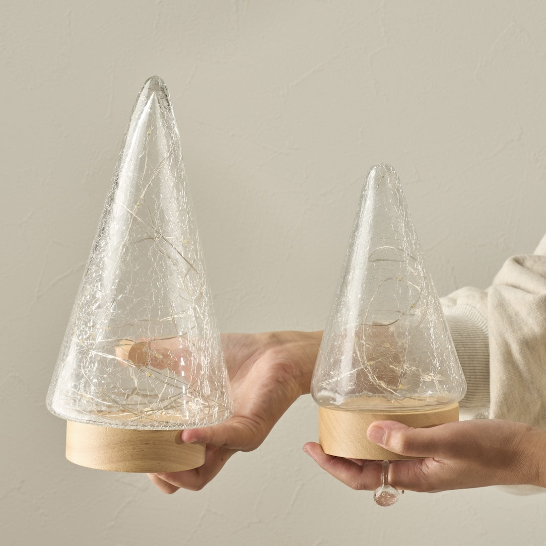 あたたかな光が広がる、ガラスのLEDライトツリー 商品ページ - 土と風 あたたかな光が広がる、ガラスのLEDライトツリー 商品ページ - 土と風