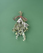 ブルーファンタジアとユーカリのスワッグ