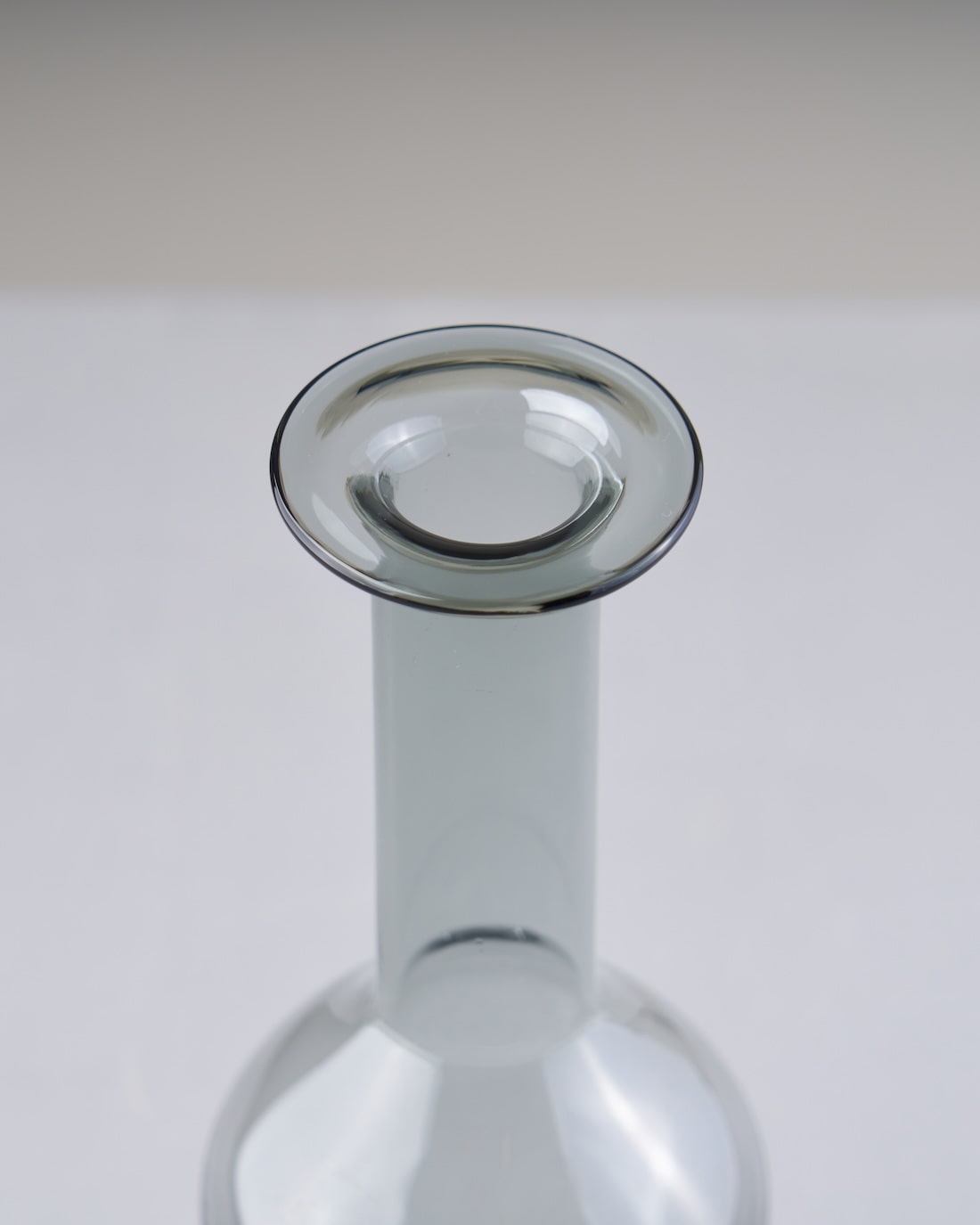 ［フラワーベース］レウナ ガラスベース スリム グレー