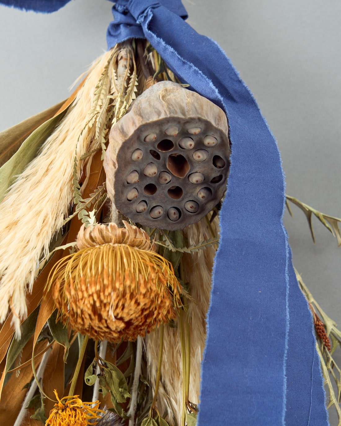 sold ホワイトプロテア置き型スワッグ① sold ホワイトプロテア置き型スワッグ① sold ホワイトプロテア置き型