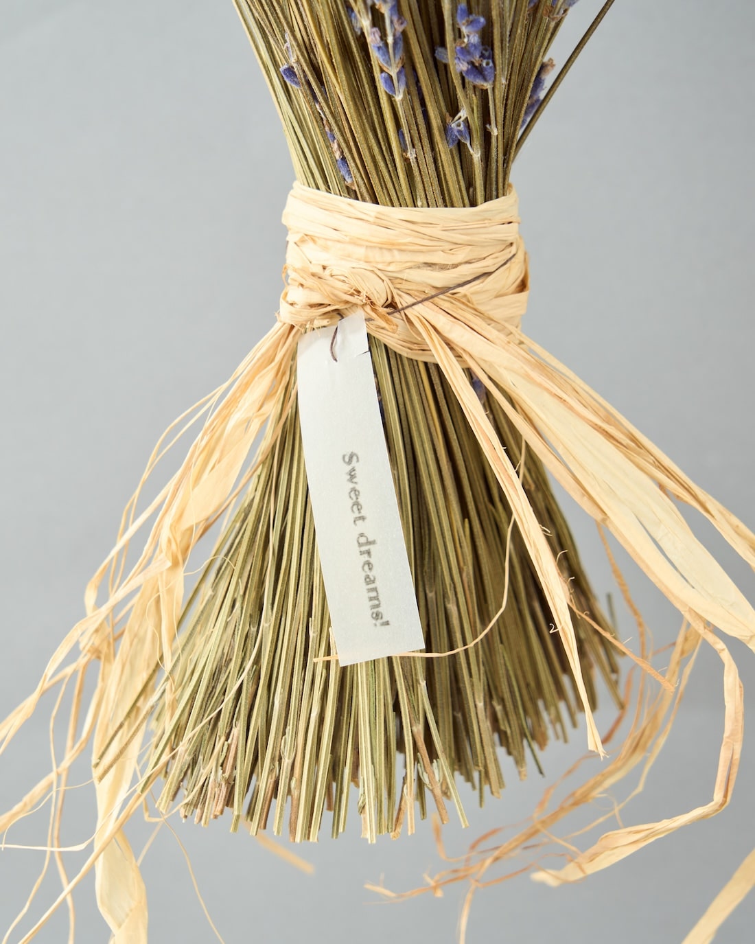 ＜夜の貴婦人＞ラベンダーのスタンドブーケ