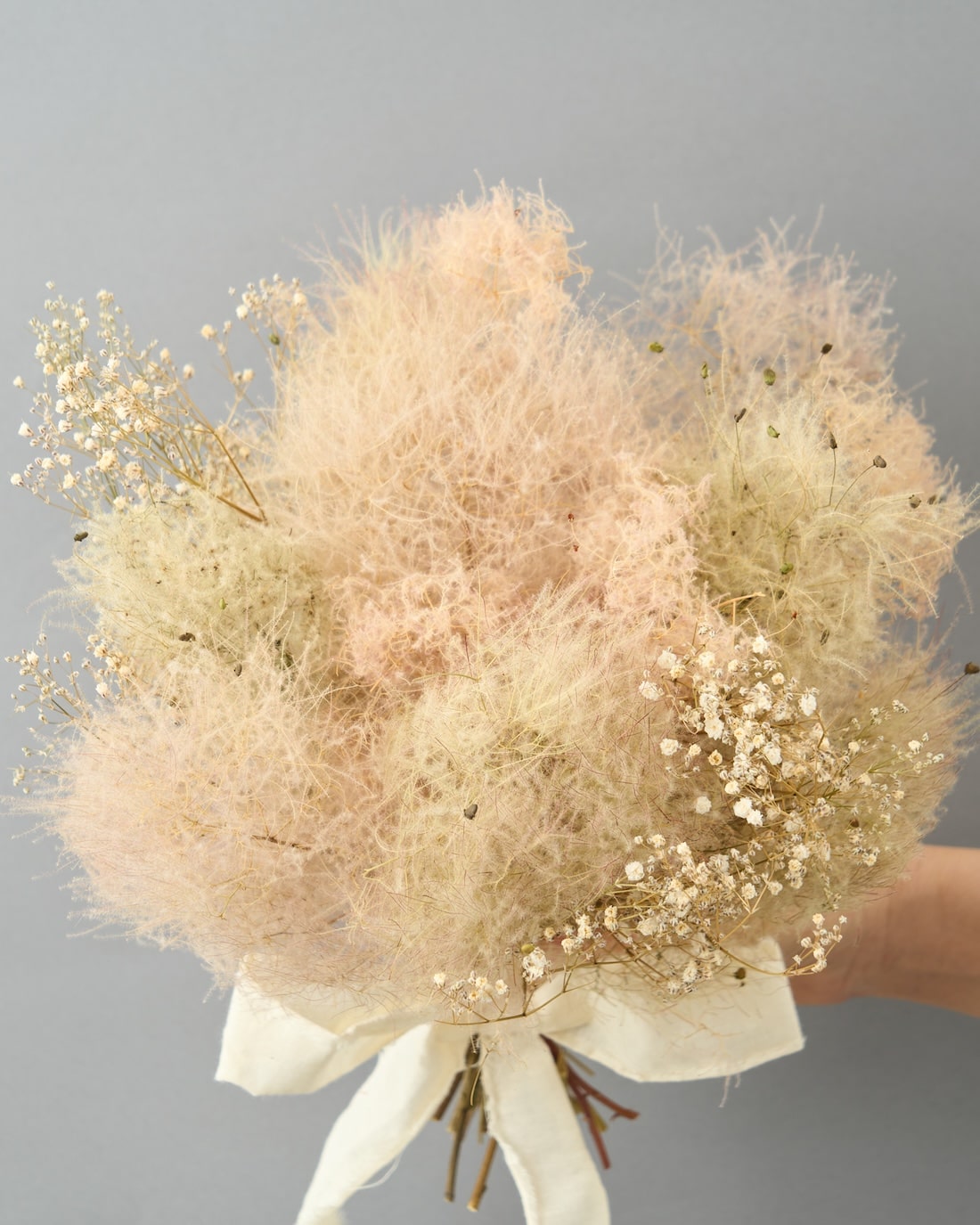 ＜淡雲のグラデーション＞スモークツリーとカスミソウのブーケ