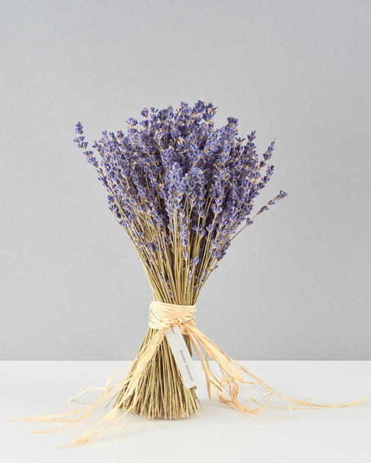 ＜夜の貴婦人＞ラベンダーのスタンドブーケ