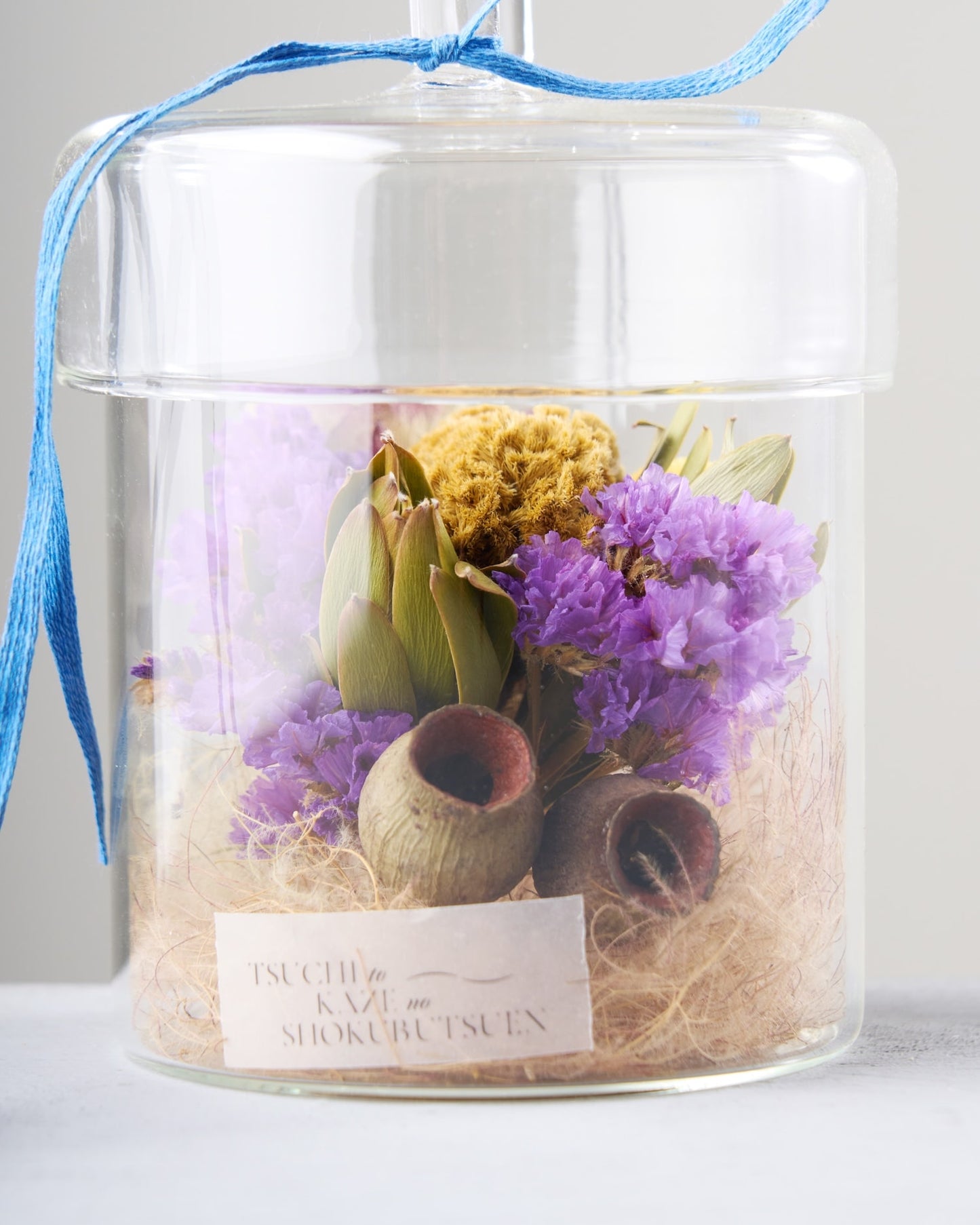 故人との思い出を彩る、四季折々の仏花｜フローリストおまかせ