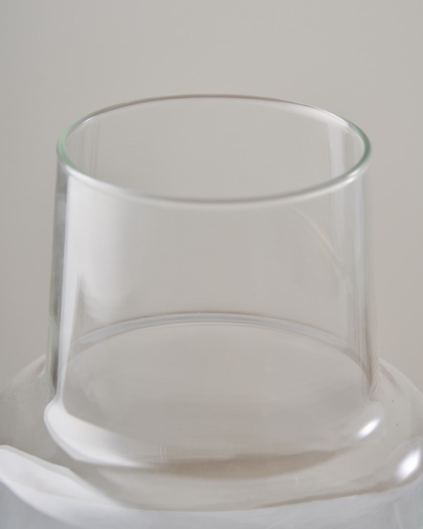 ［フラワーベース］口が広くて活けやすい、リューズガラスの花びん（ロケート）