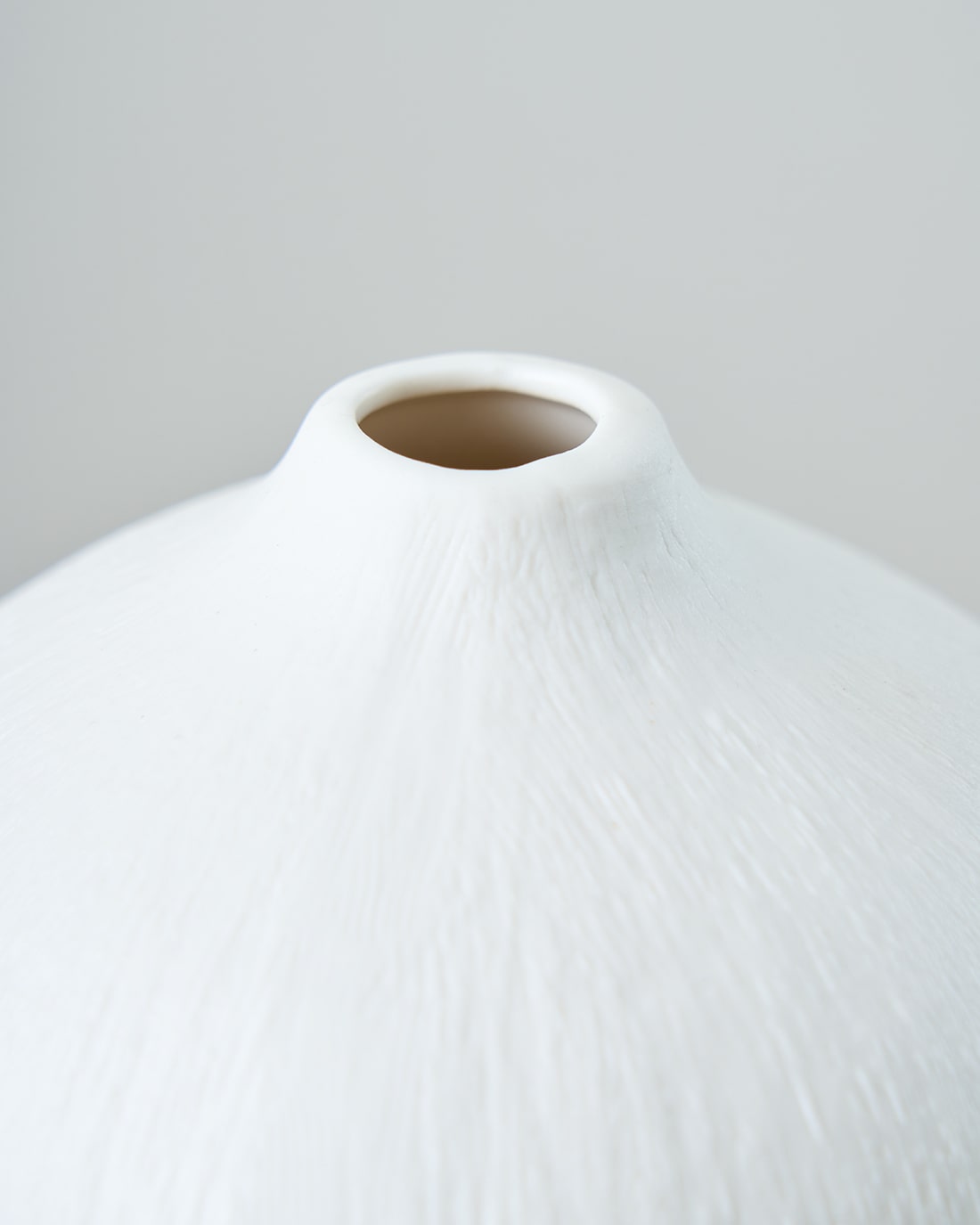 ［フラワーベース］マットな質感のポーセリンベース プランパー S