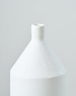 ［フラワーベース］マットな質感のポーセリンベース チムニー