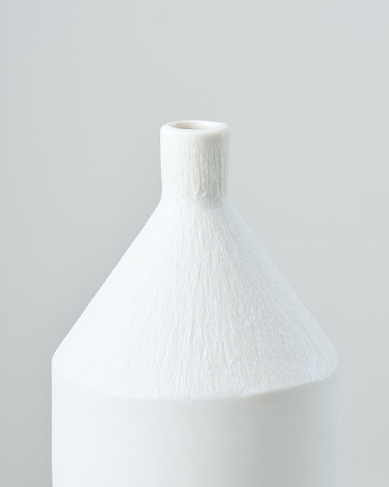 ［フラワーベース］マットな質感のポーセリンベース チムニー