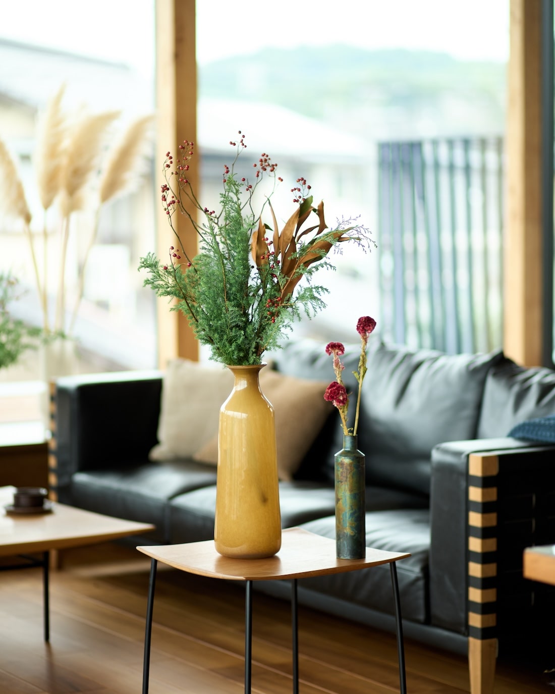 【12/10まで！】飾るだけでサマになるドライフラワーセット（サツマ杉・野ばらの実・グレビレアゴールド）