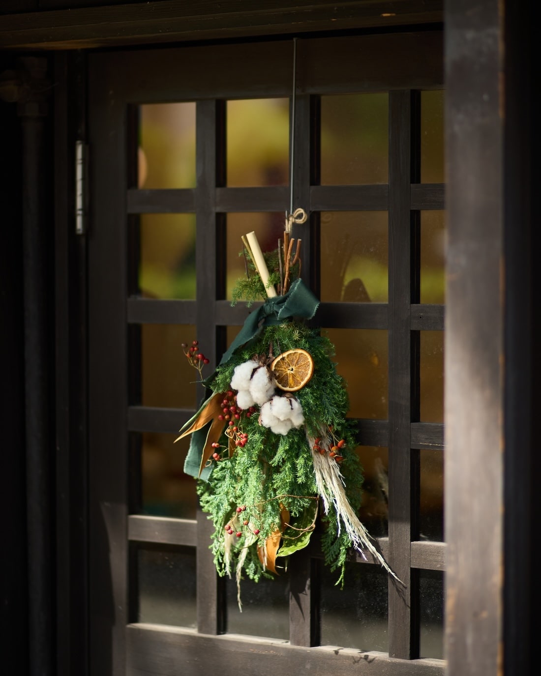 【12/10まで！】冬の陽だまりを束ねた、クリスマススワッグ