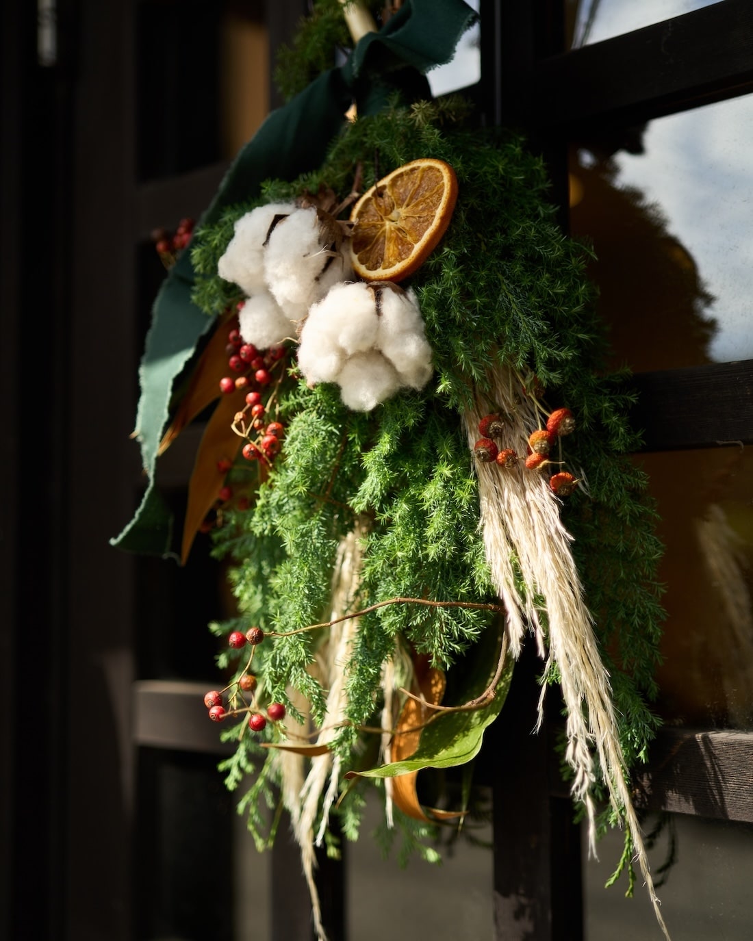 【12/10まで！】冬の陽だまりを束ねた、クリスマススワッグ