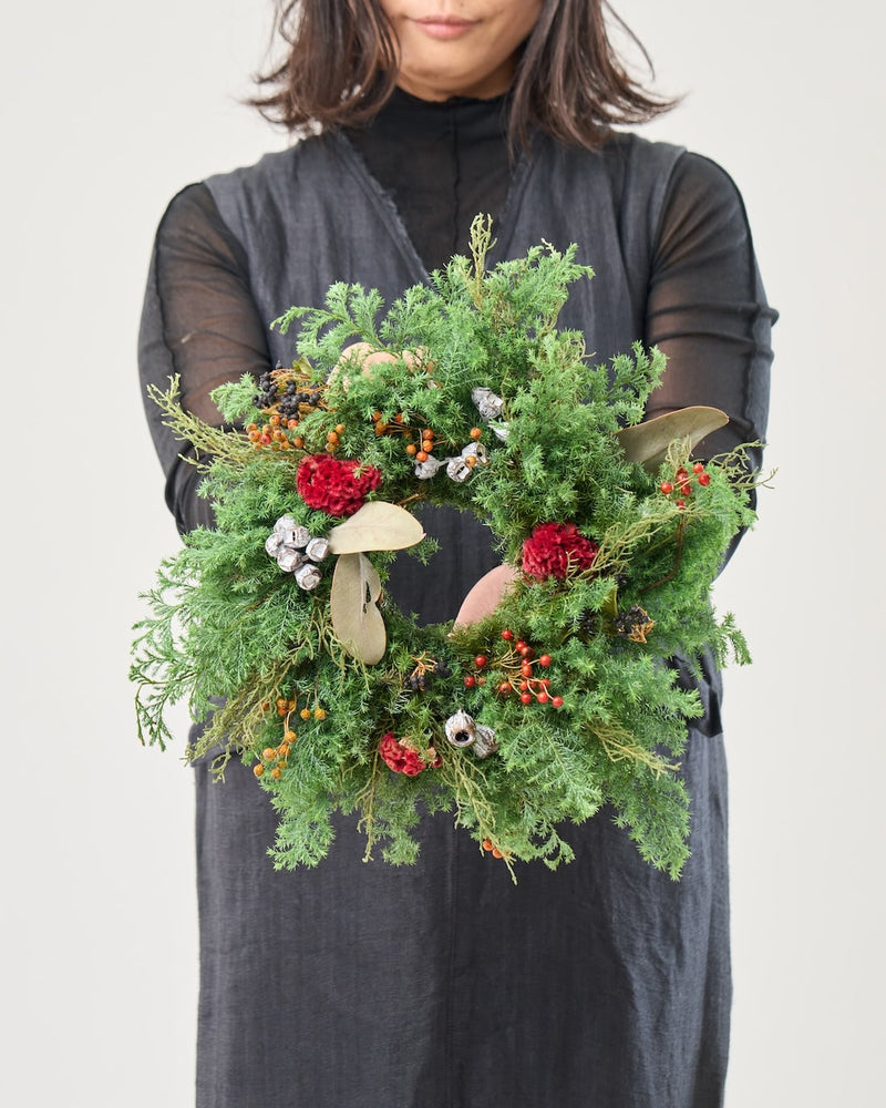 1.冬の陽だまりを束ねた、クリスマススワッグ