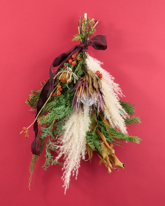 【12/10まで！】世界中の森から集めた、冬のスワッグ