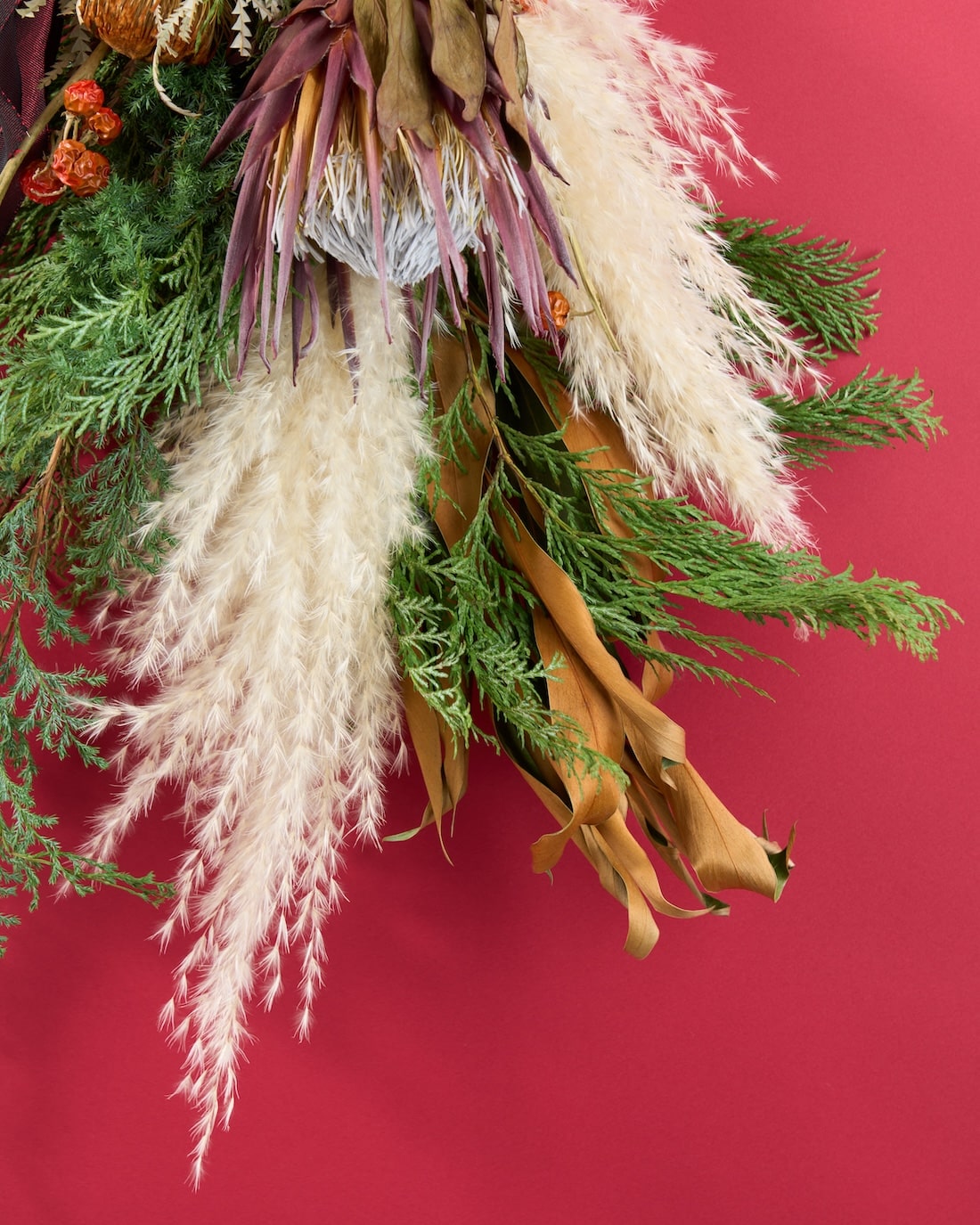 世界中の森から集めた、冬のスワッグ の 商品ページ - 土と風の植物園