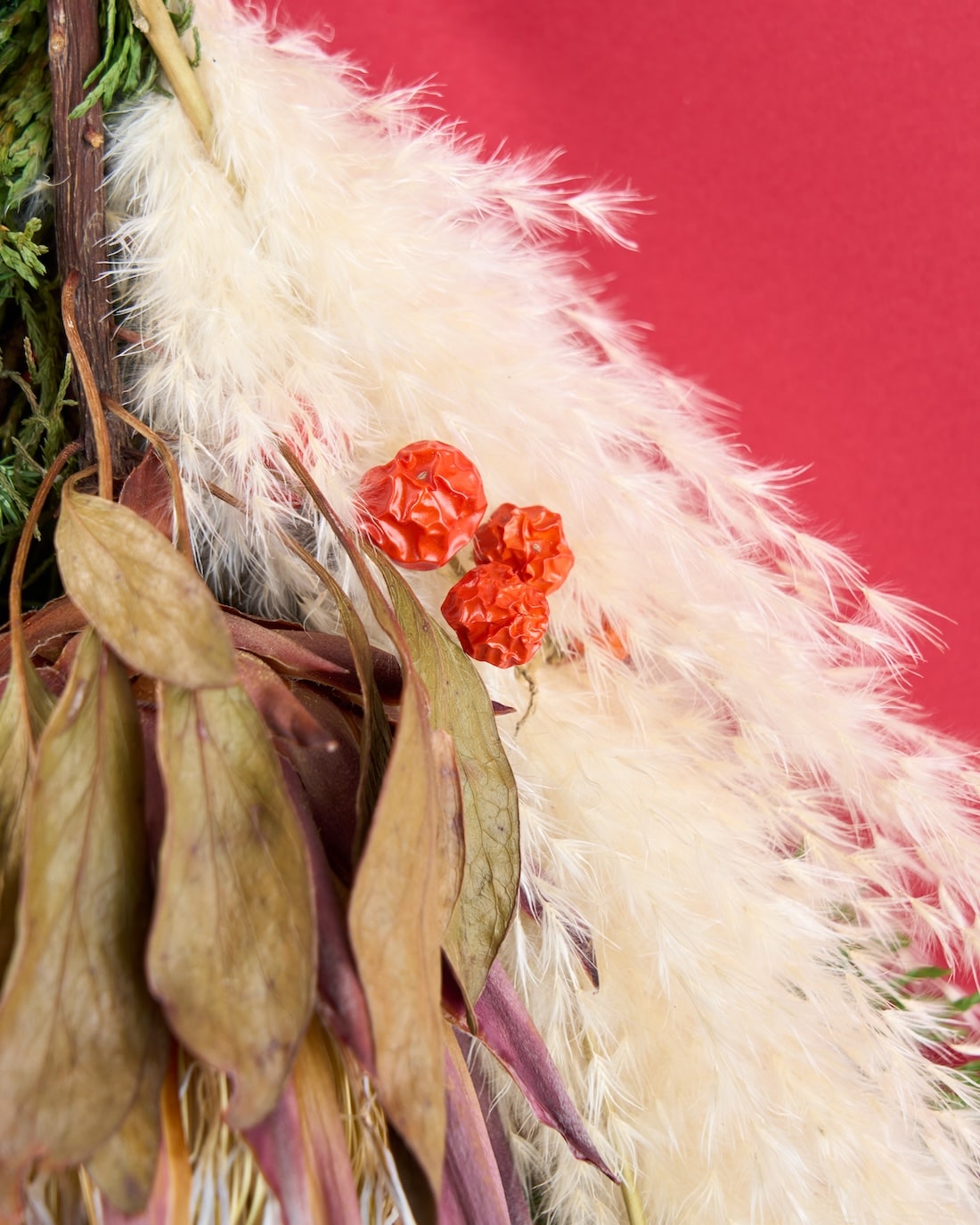 世界中の森から集めた、冬のスワッグ の 商品ページ - 土と風の植物園