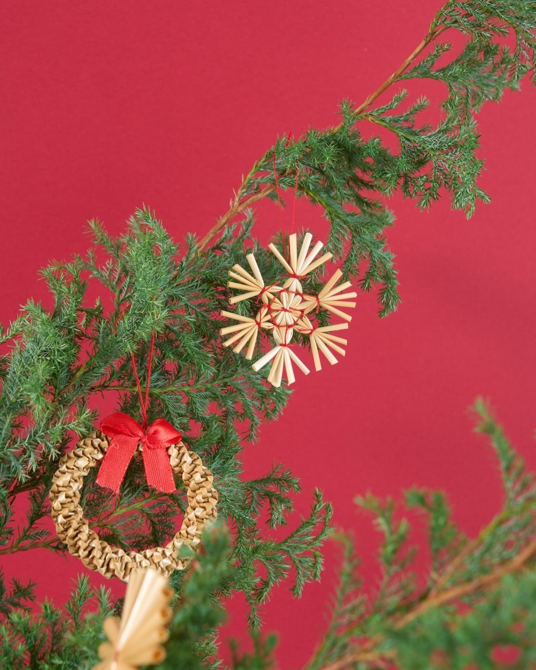 コットンとローゼルのクリスマススワッグガーランド　マグノリア　フレッシュ針葉樹 コットンとローゼルのクリスマススワッグガーランド マグノリア