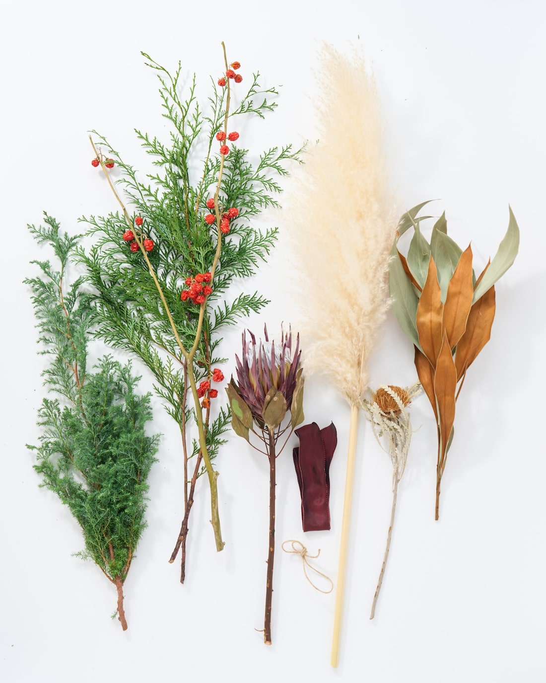 世界中の森から集めた、冬のスワッグ の 商品ページ - 土と風の植物園