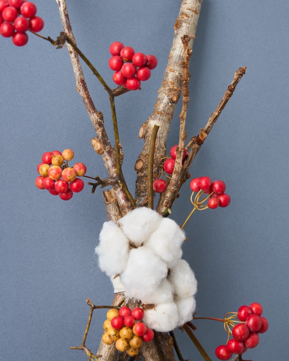 ＜春結び＞桜の枝・コットン・サンキライのお正月飾り