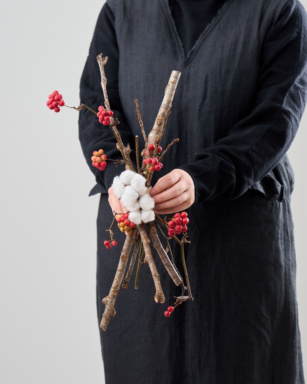 ＜春結び＞桜の枝・コットン・サンキライのお正月飾り