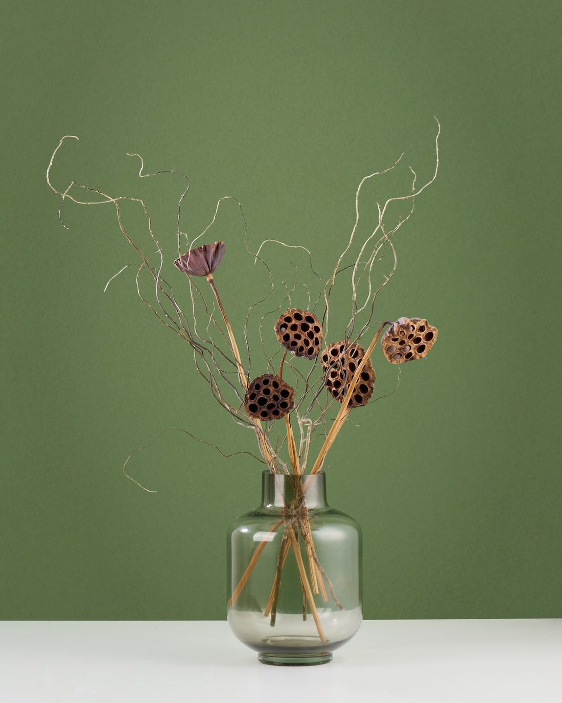 飾るだけでサマになるドライフラワーセット（雲竜柳・ハス）