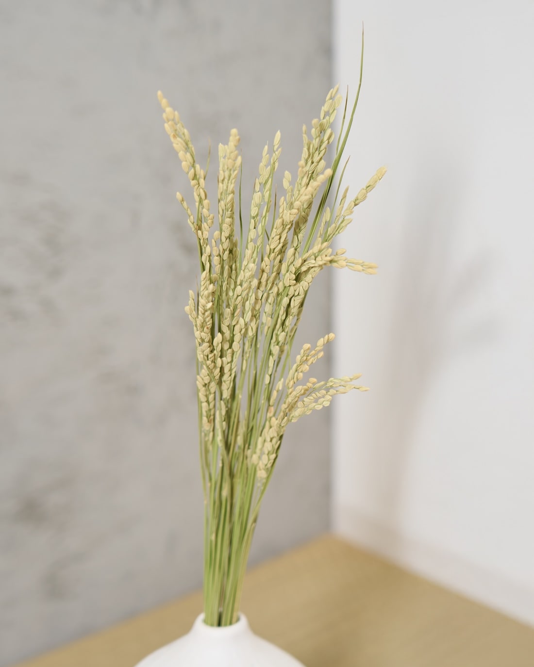 飾るだけでサマになる、お正月のおすすめドライフラワーセット（サンキライ・稲穂）