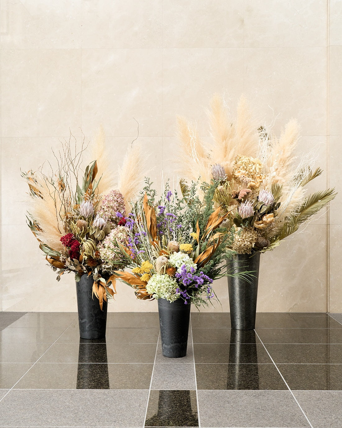 【法人向け 立て札付】企業様のこれからの時間に寄り添う、ドライフラワーの祝花｜フローリストおまかせ　