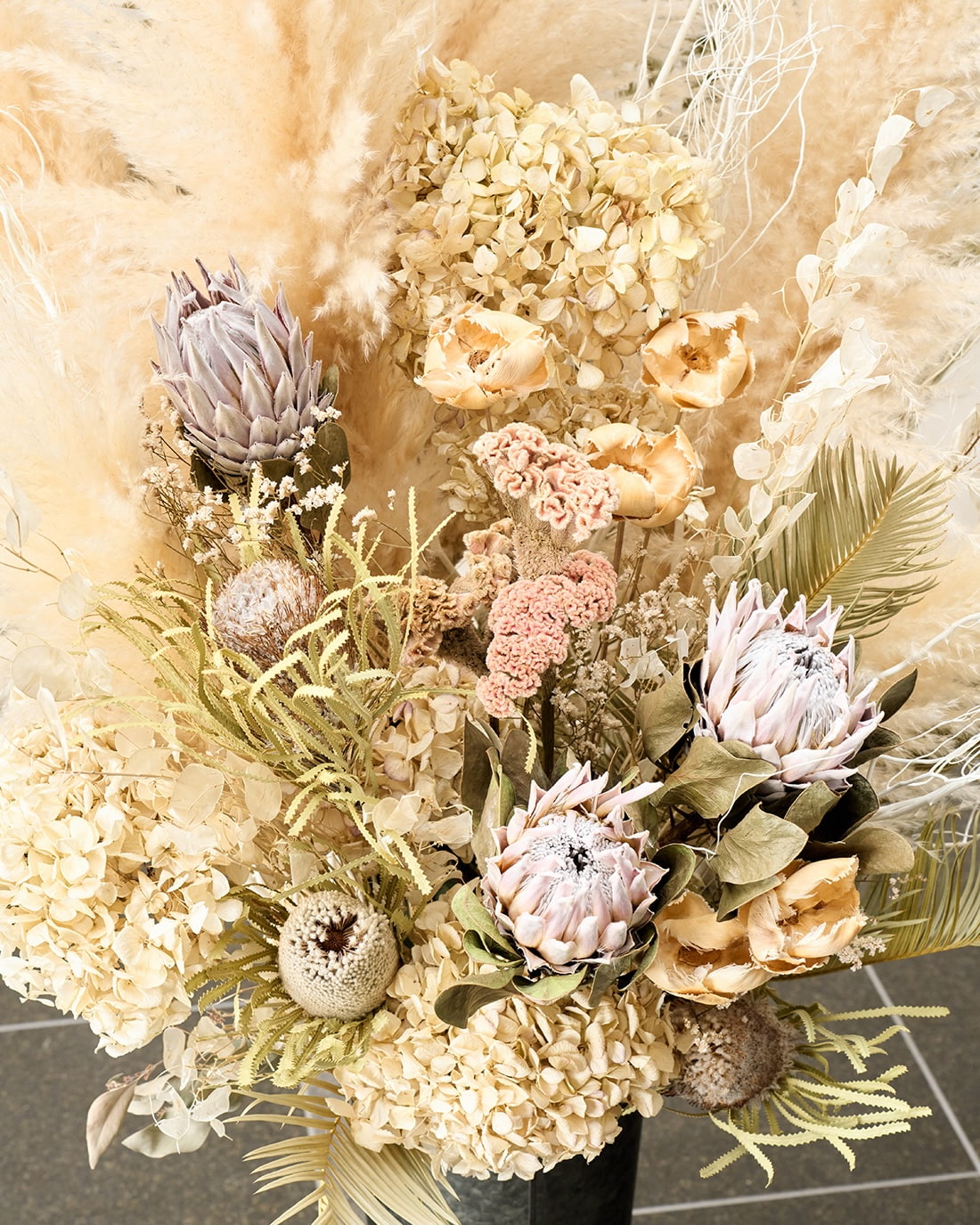 【法人向け 立て札付】企業様のこれからの時間に寄り添う、ドライフラワーの祝花｜フローリストおまかせ　