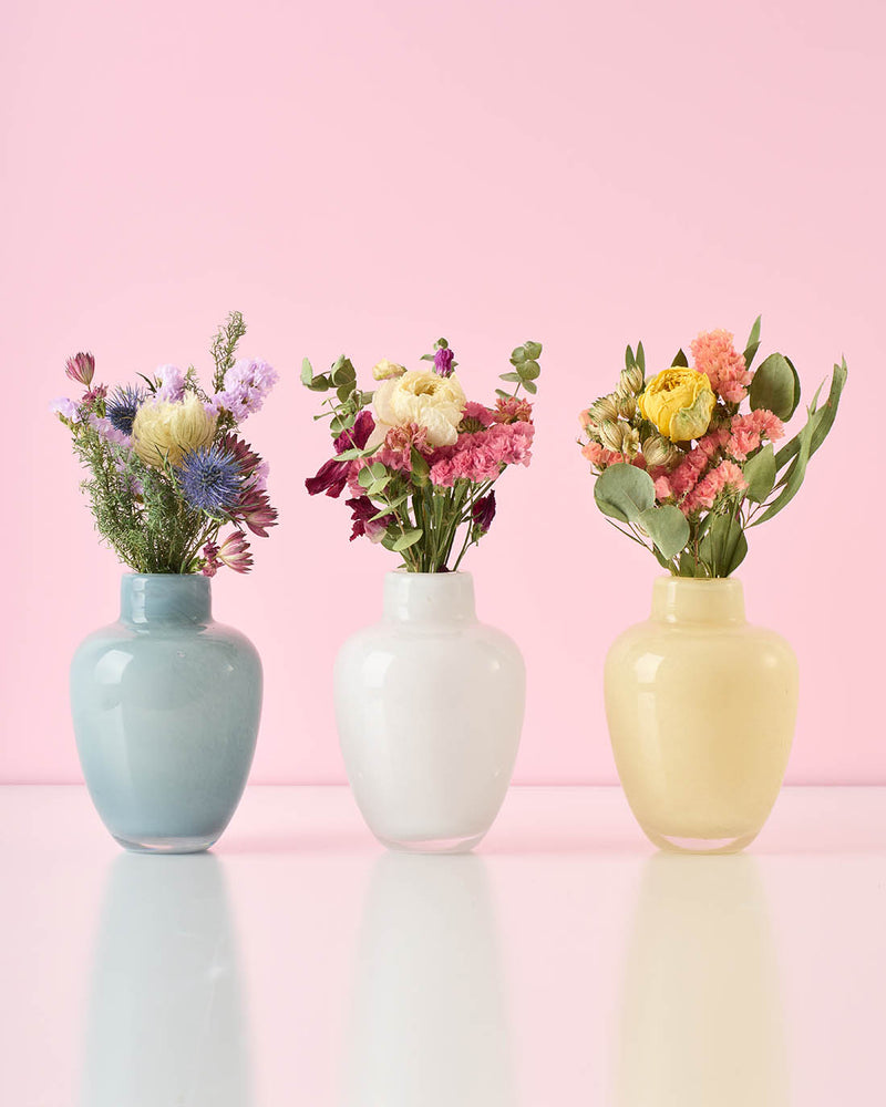 少しの花を飾るのにぴったり