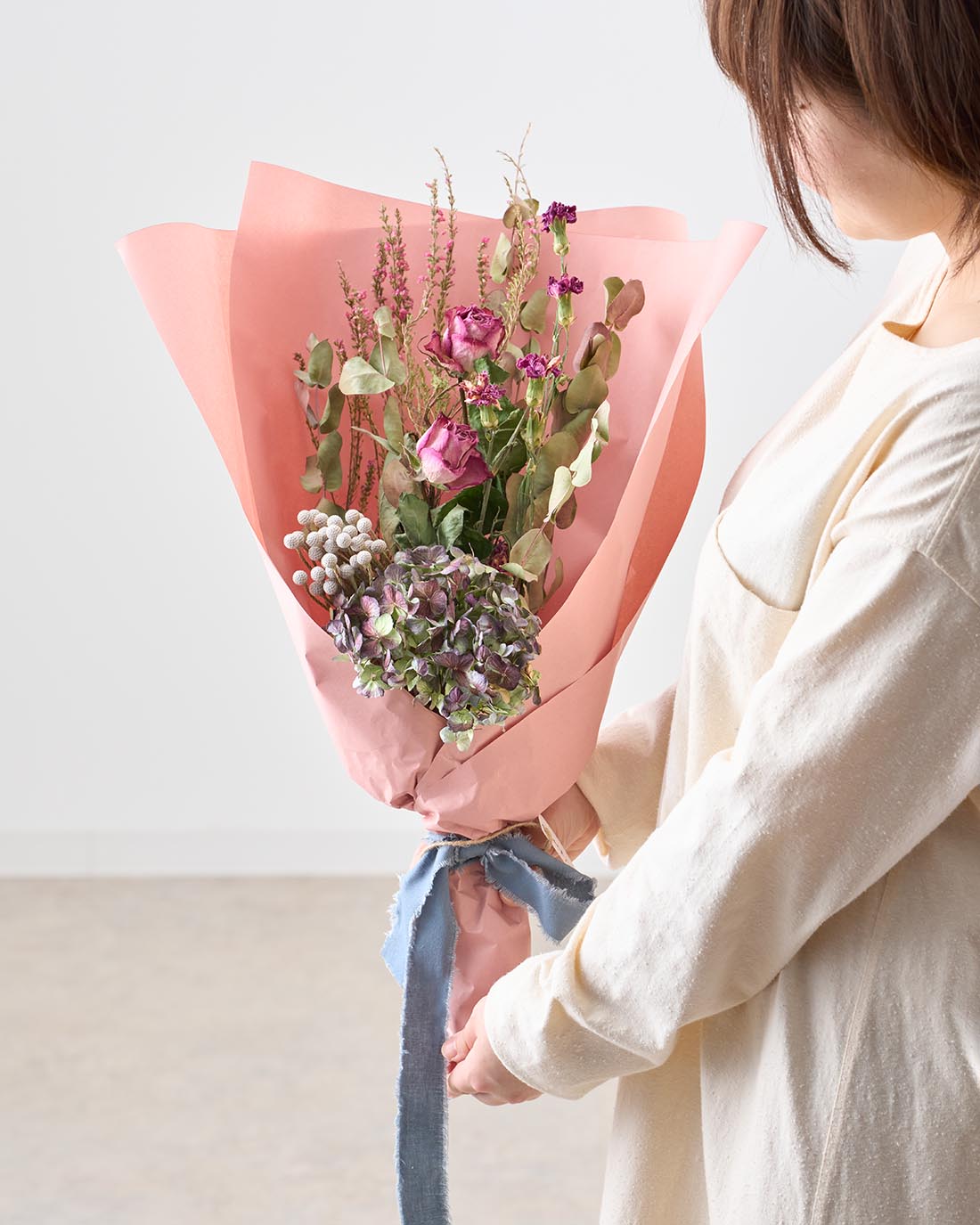色褪せない思い出を贈る、母の日スワッグと花びんセット＜夢ごこち＞
