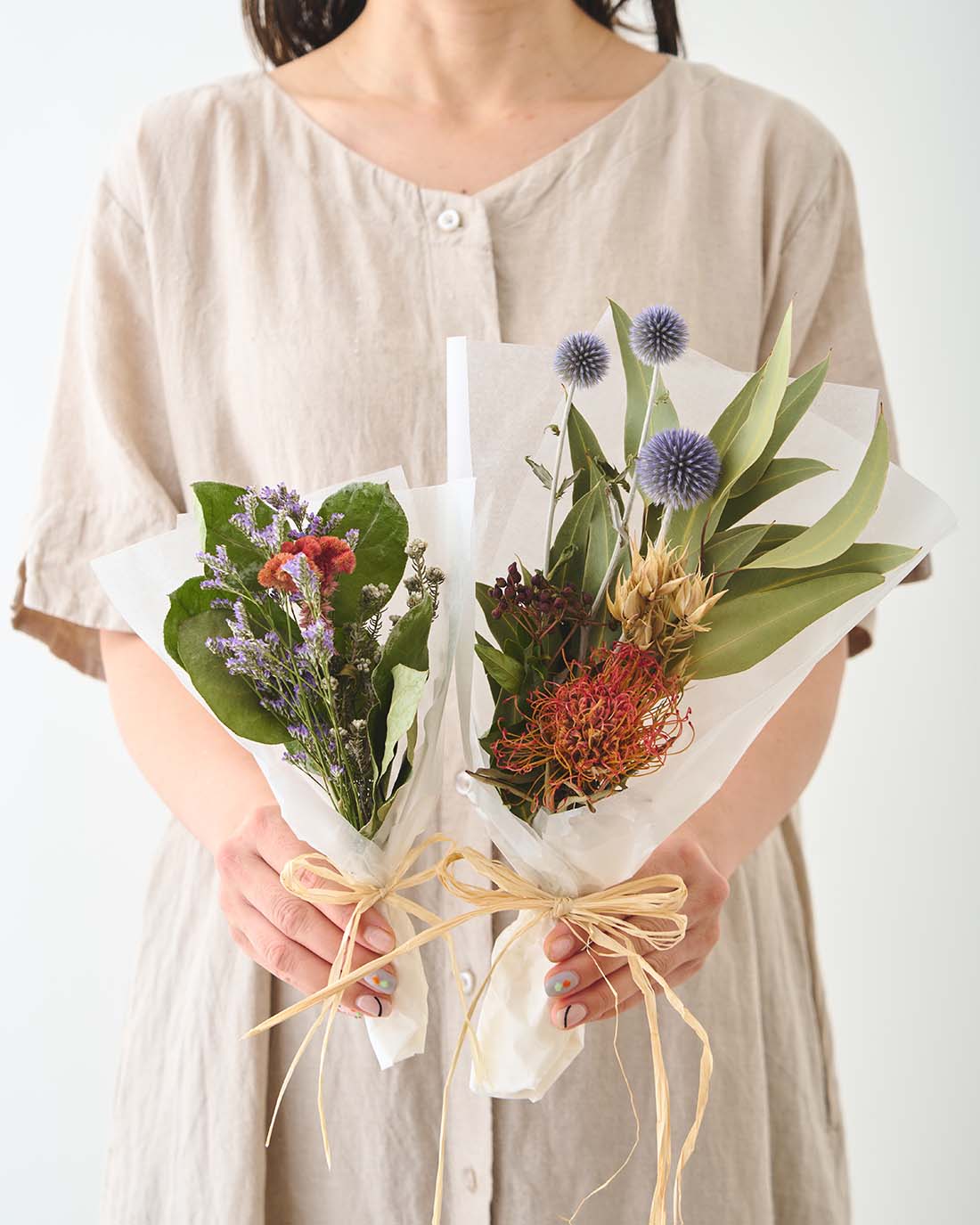 故人との思い出を彩る、ドライフラワーの仏花