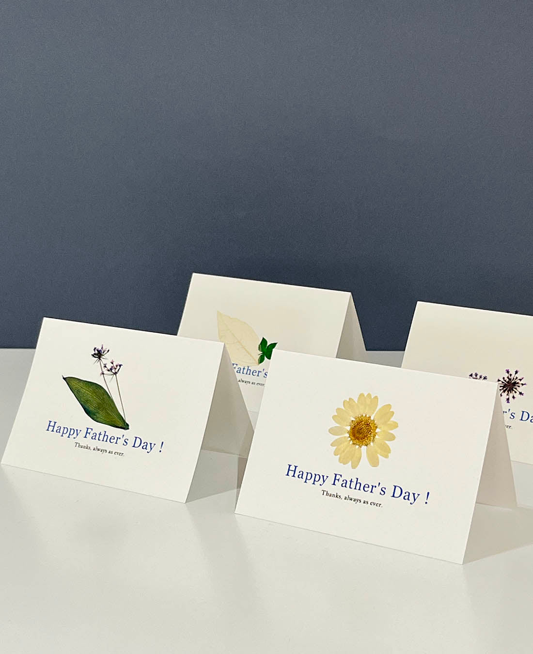 押し花をあしらったメッセージカード｜Happy Father's Day