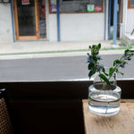 ［フラワーベース］口が広くて活けやすい、リューズガラスの花びん（ロケート）