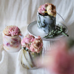 ［雑貨］蝋引き花のアレンジメント・キャンドル＜芍薬＞｜土と風の植物園オリジナル