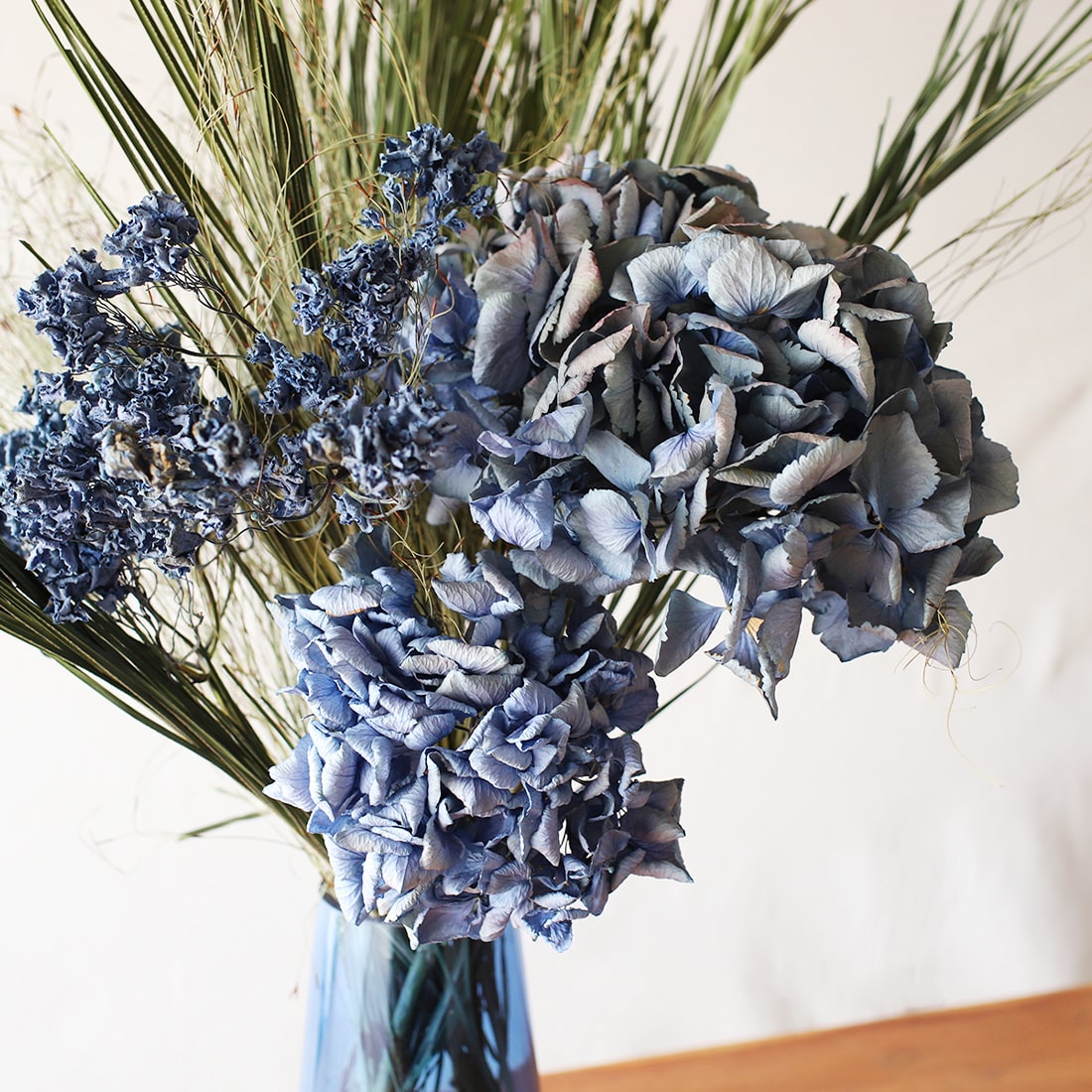 ＜Limited＞群青の紫陽花とフラワーベースのセット